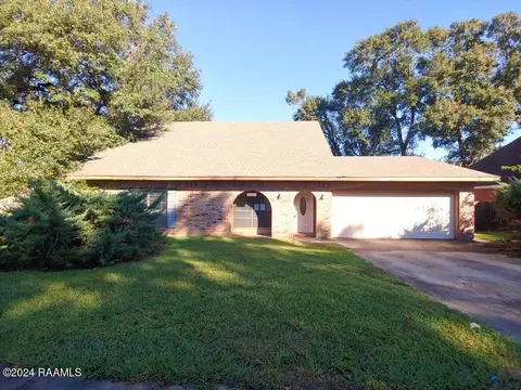 201 Kingswood Dr, Lafayette, LA 70501