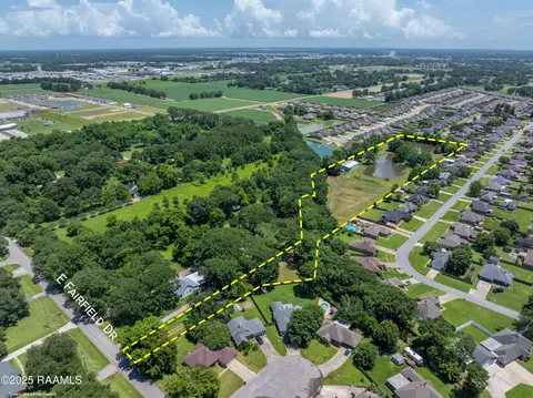 100 Hidden Cypress Cv, Broussard, LA 70518