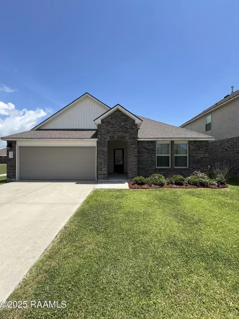127 Abbeywood Ct, Youngsville, LA 70592