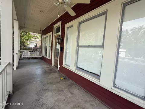 Exterior - 121 N 9th St, Eunice, LA 70535 photo 4 of 6