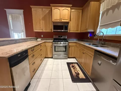 Kitchen - 121 N 9th St, Eunice, LA 70535 photo 2 of 4