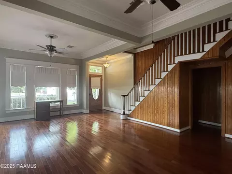 Living - 121 N 9th St, Eunice, LA 70535 photo 2 of 4