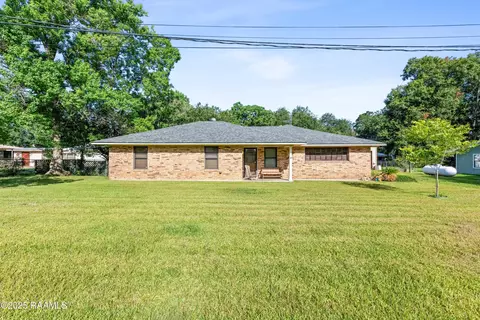 1912 Mimosa St, Abbeville, LA 70510