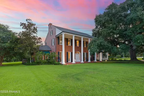 6302 Old Jeanerette Rd, New Iberia, LA 70563