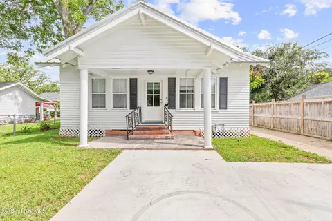 705 E 4th St, Crowley, LA 70526 photo 1