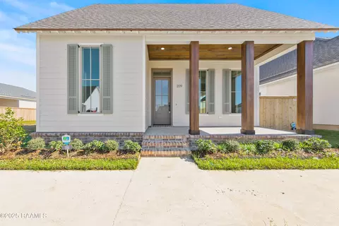 209 Keystone Dr, Scott, LA 70583