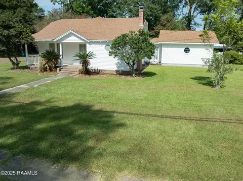 Exterior - 301 N 5th St, Eunice, LA 70535 photo 8 of 8