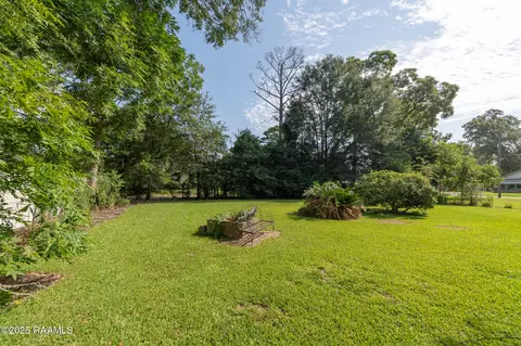 Exterior - 301 N 5th St, Eunice, LA 70535 photo 5 of 8