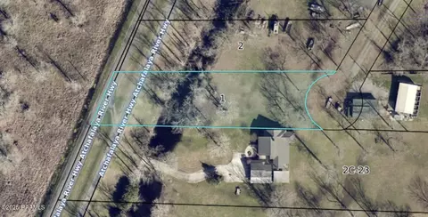 1 Callie Dr, Breaux Bridge, LA 70517