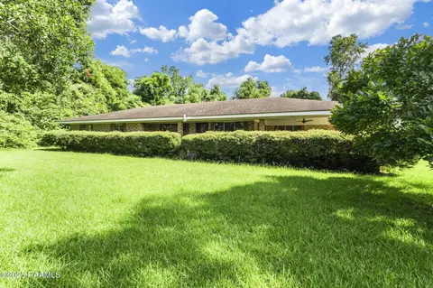 413 Maryview Farm Rd, Lafayette, LA 70507