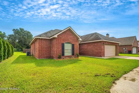 104 Chevalier Blvd, Lafayette, LA 70503