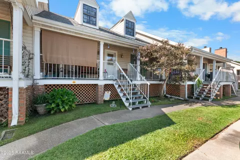 100 Teal Ln #22, Lafayette, LA 70507