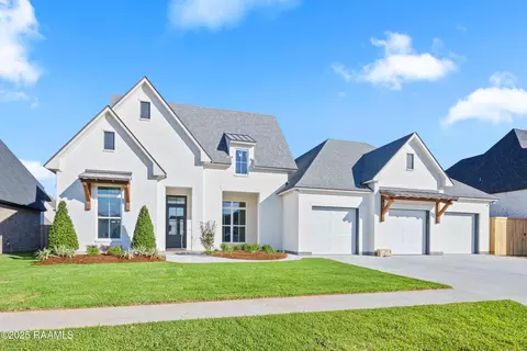 307 Sunset Palm Ct, Youngsville, LA 70592