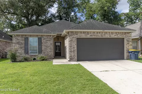 207 Moss Bluff Dr, Lafayette, LA 70507
