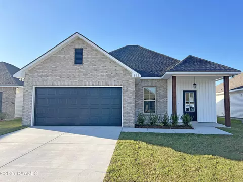 102 Rosebrook Ln, Duson, LA 70529