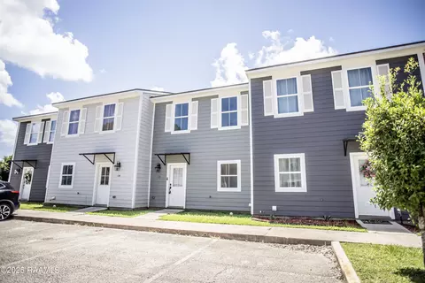 13 Townhouse Cv, Lafayette, LA 70506