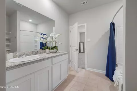 Entry Way - 242 Cane Run Ct, Duson, LA 70529 photo 3 of 5