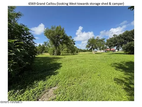 6569 Grand Caillou Rd, Dulac, LA 70353
