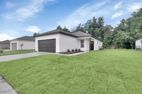 111 Salt Dr, Lafayette, LA 70506