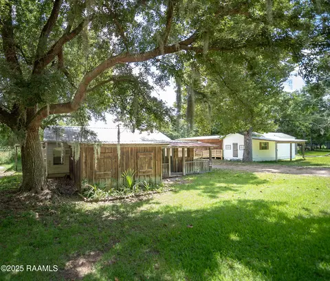 138 Oakside Ln, Port Barre, LA 70577