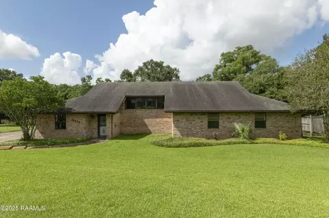 3936 Bayou Blvd, New Iberia, LA 70563