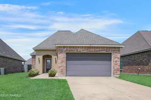 107 Maddox Jude Dr, Maurice, LA 70555