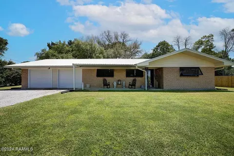 1715 N State St, Abbeville, LA 70510
