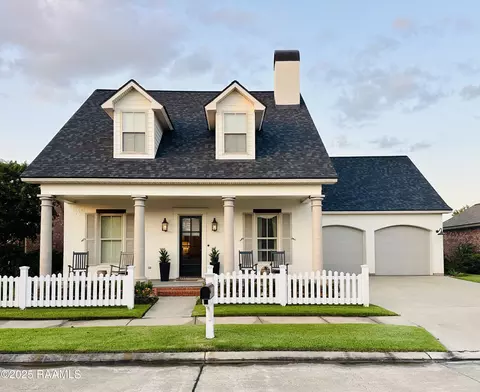 5935 Camellia Pl, Lake Charles, LA 70605