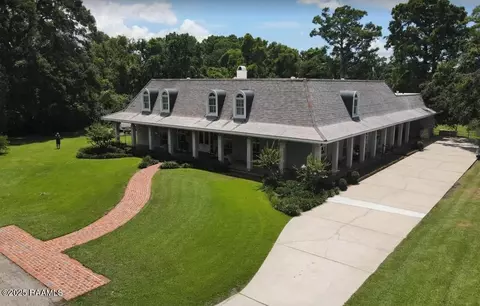 918 Rue De Chene Vert, Abbeville, LA 70510