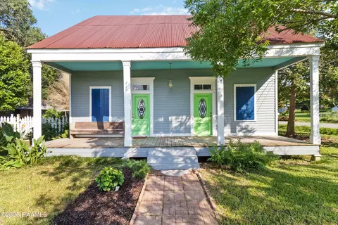 219 N Corso St, Washington, LA 70589