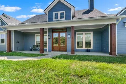 Exterior - 220 Bee Hebert Rd, Scott, LA 70583 photo 2 of 8