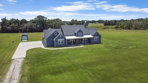 220 Bee Hebert Rd, Scott, LA 70583