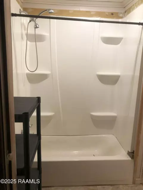 Bath - 231 Eula St, Eunice, LA 70535 photo 2 of 2