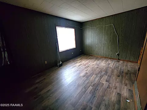 Living - 231 Eula St, Eunice, LA 70535 photo 2 of 3