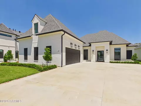 223 Gunter Grass Ct, Lafayette, LA 70508
