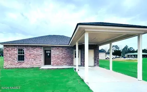 133 Willow Glen Ln, Sunset, LA 70584