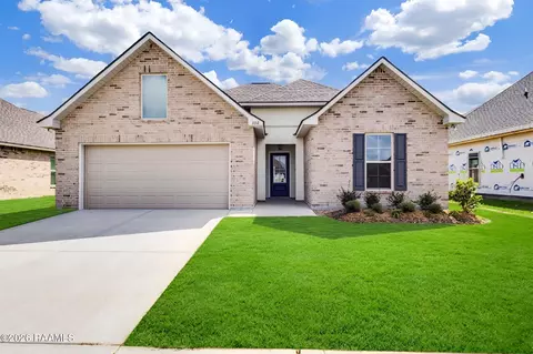 308 Hidden Meadows Dr, Lafayette, LA 70506