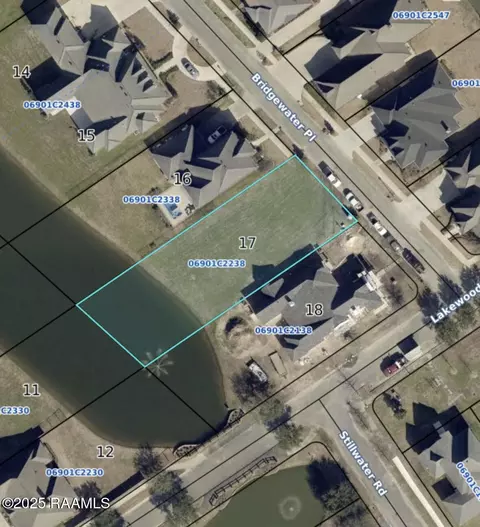 219 Bridgewater Pl, Breaux Bridge, LA 70517