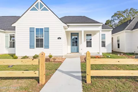 123 Grenadine Dr, Lafayette, LA 70506