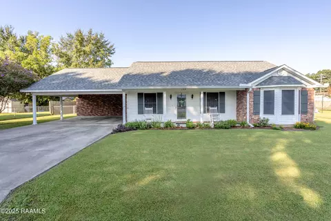 139 N Bellard St, Church Point, LA 70525