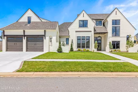 217 Ivy Cottage Dr, Youngsville, LA 70592