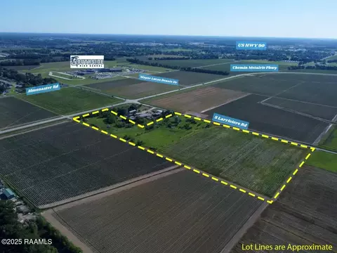 900 S Larriviere Rd, Youngsville, LA 70592