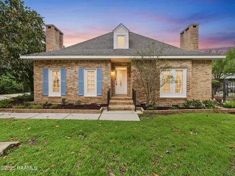 523 Esplanade Dr, Lafayette, LA 70508