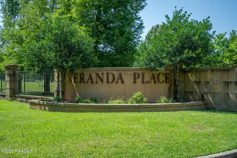 124 Wateredge Cir, Carencro, LA 70520