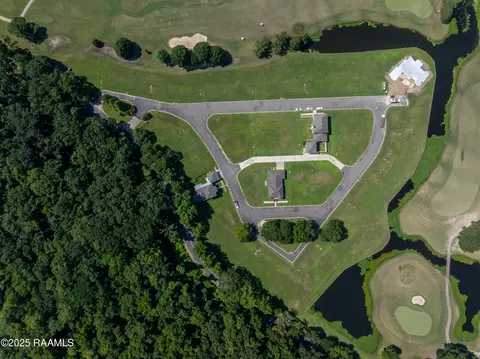 112 Wateredge Cir, Carencro, LA 70520