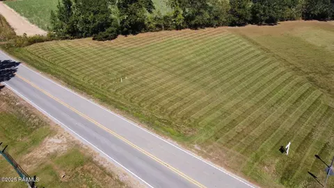 5318 Belvedere E Dr, Youngsville, LA 70592