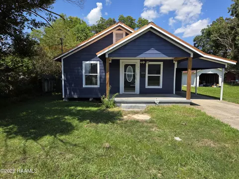 814 Howard St, Jennings, LA 70546