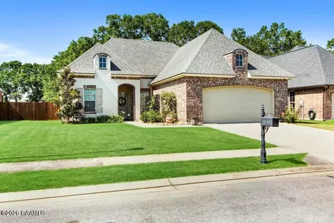 305 Monterey Dr, Lafayette, LA 70506