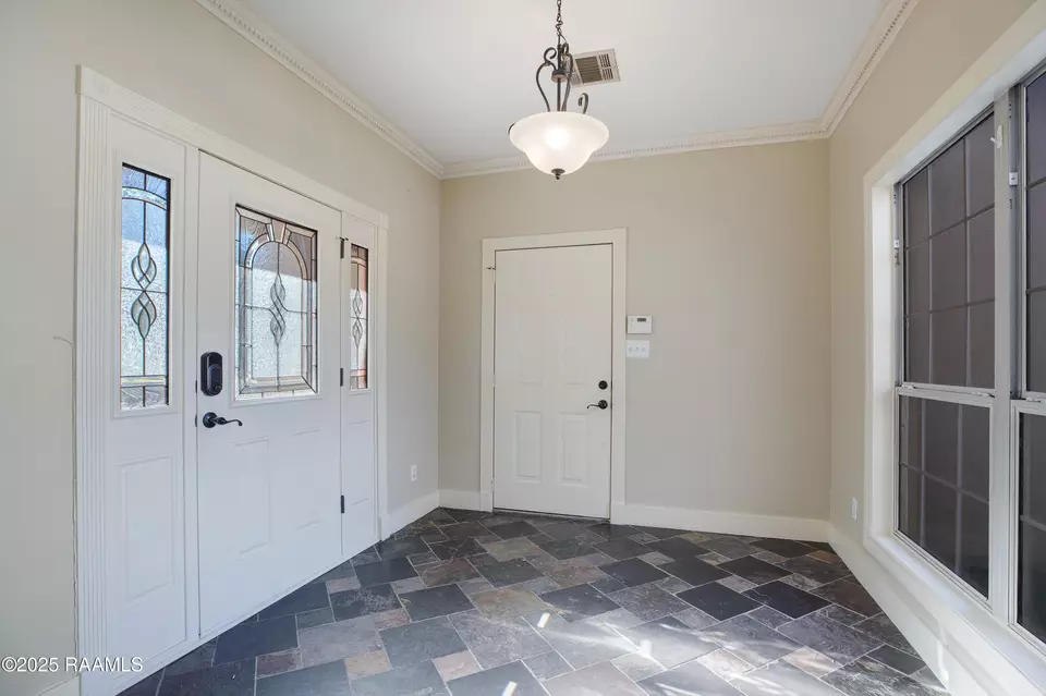 Entry Way - 122 Barbour Dr, Franklin, LA 70538 photo 1 of 1