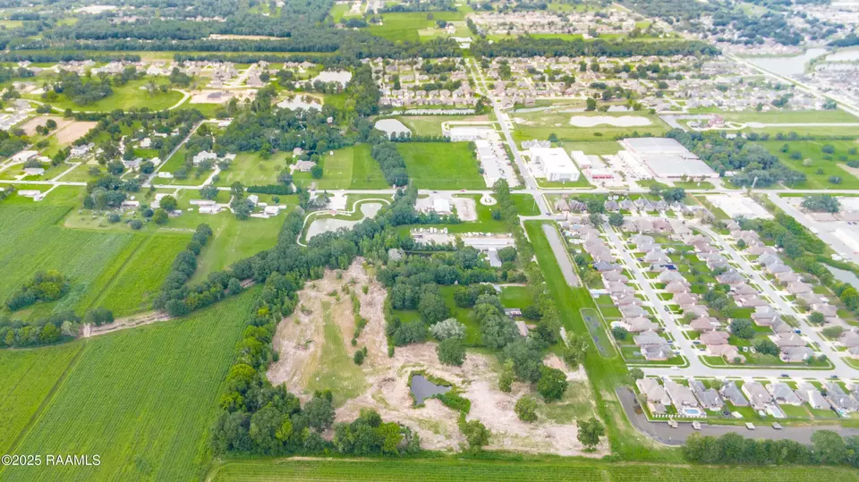  100136 Blk Minolta Rd, Youngsville, LA 70592 photo 2